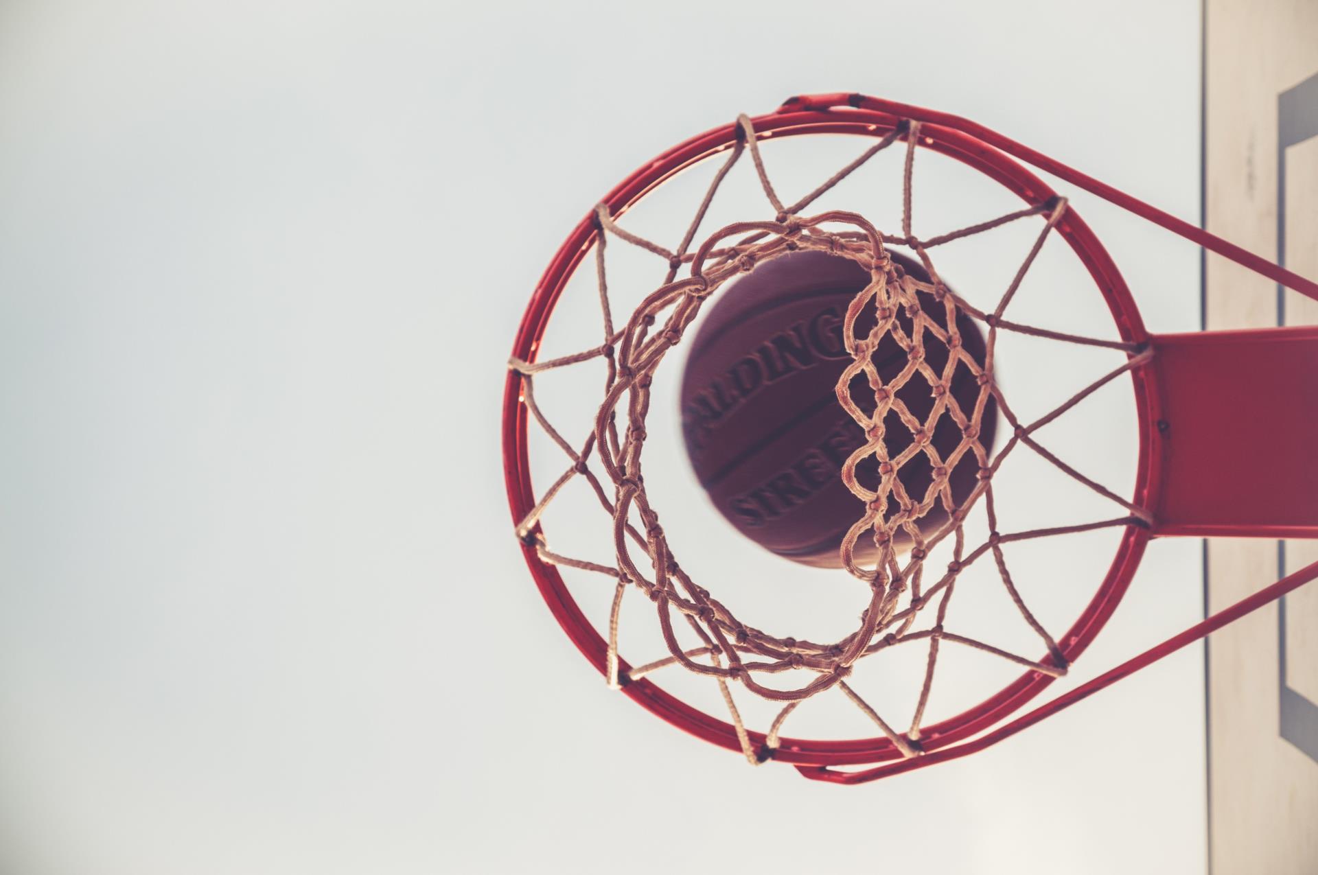 Squash & Basketball Courts Image