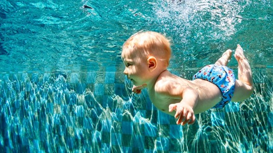 Consultation Image: baby_swimming 1200x628 header